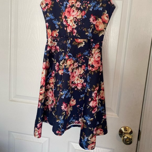 Navy Blue Floral Dress - Picture 5 of 5